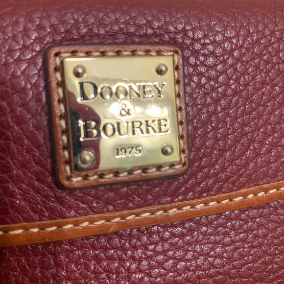 DOONEY & BOURKE Dark Red/Tan Leather Trifold Continental CLAREMONT Wallet - Picture 2 of 12